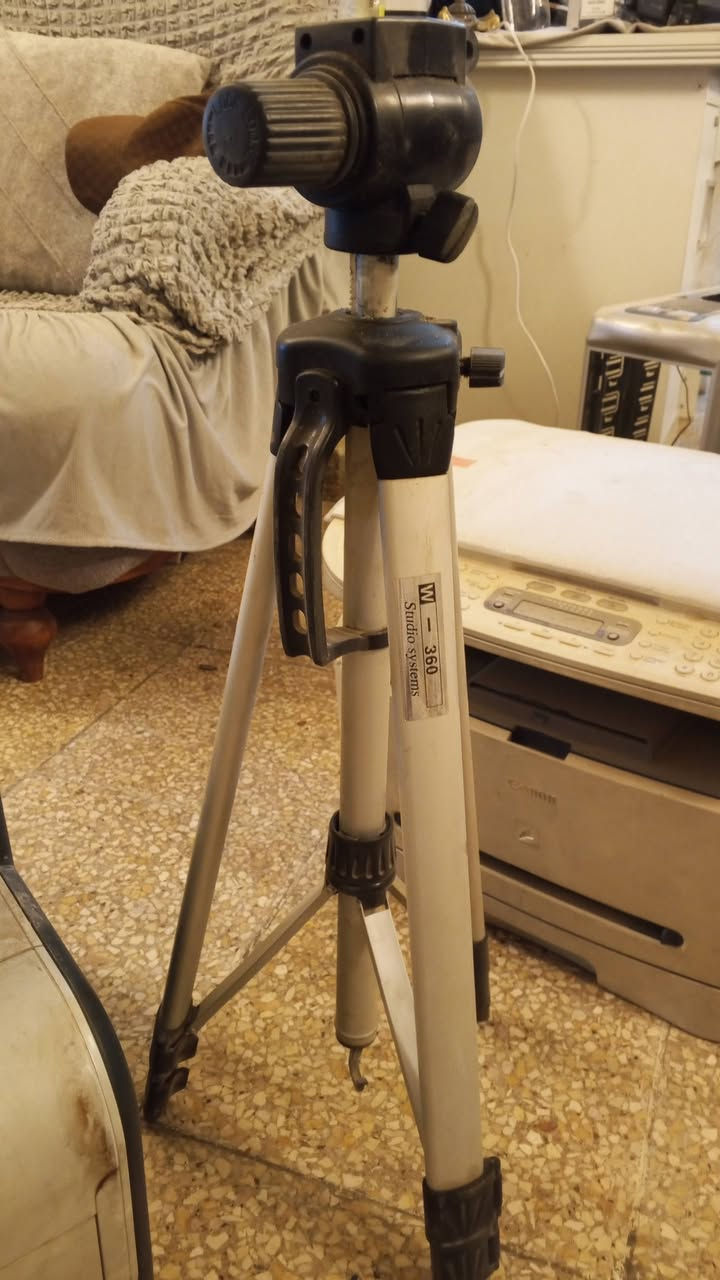 السلام عليكم عندي ذني طابعات 2hp وحدة canon  متروكات من فترة طويلة يفيدن اهل الصيانة وياهن 2 كيس حاسبة منضدي ايضا قديمات مع شاشة مع ستاند كمرا السعر 180 مكان بابل
***********
السلام عليكم عندي ذني طابعات 2hp وحدة canon  متروكات من فترة طويلة يفيدن اهل الصيانة وياهن 2 كيس حاسبة منضدي ايضا قديمات مع شاشة مع ستاند كمرا السعر 180 مكان بابل
