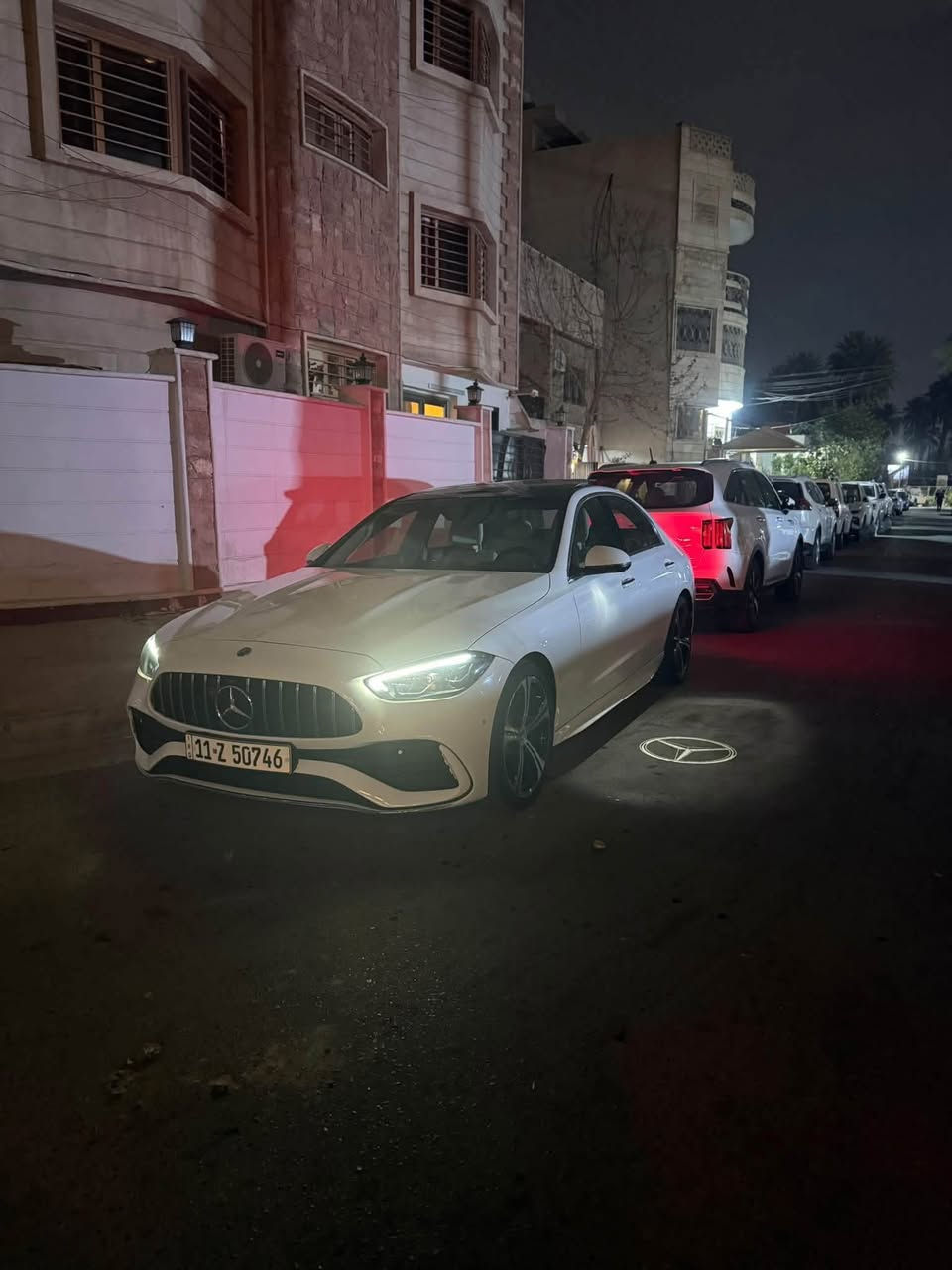 السلام عليكم
للبيع فقط بدوووون مراوسات

C300 kit amg
2023 بغداد وارد امريكي
فوووول مواصفات 
تبريد تسخين مقاعد و مساج
داخل ابيض ملكي
خمس كامرات 
رادارات ٣٦٠ درجة
جنطة كهرباء 
ماشيه ٢٢ الف مايل

السعر ٢٨ الف دولار

مكاني بغداد / اعظمية
***********
