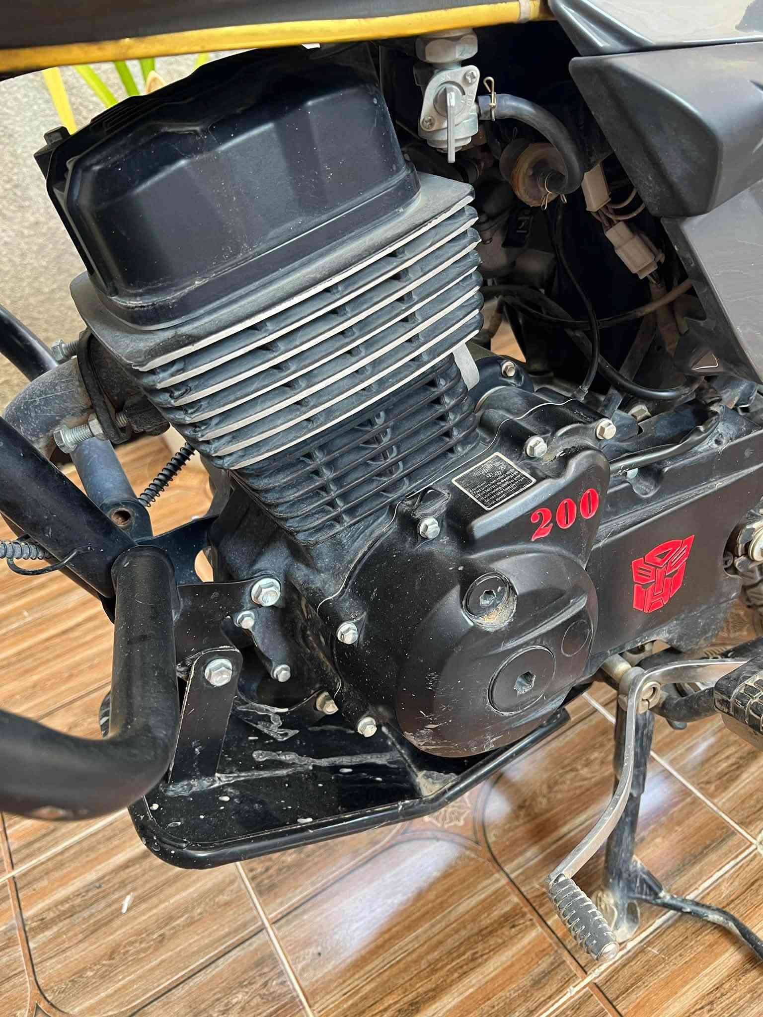 السلام عليكم
دراجه سونك N-MAX مكينه 200cc ضاغطة وزنجيل CBF موديل 26 كفاله عامة شرط مكينه بعدها وضع شركة
السعر مليون و50 وبيه مجال
مكاني ناحية كنعان للاستفسار ***********
