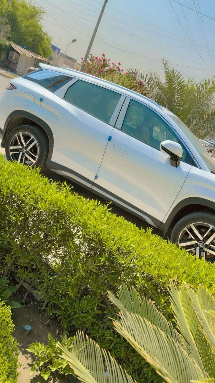 BYD  سونك ايل 
موديل 2025
فول مواصفات فلاكشيب 
كرسيين كهرباء+تدفئة تبريد
إنارة محيطية 
جنطة كهرباء 
عدسه مراقبة السائق
(بيها بارد شبر) والباقي مكفول 
السيارة بأسمي 
المكان بغداد 
السعر 33 مليون دينار (وبي مجال)
***********
