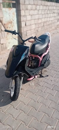 ماكس • مكينة مزودة • علق