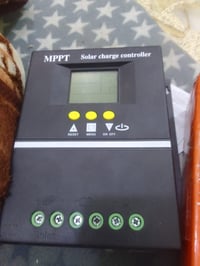 وحدة تحكم شمسية • MPPT • حتى 100 أمبير