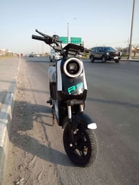 ار ٩ • موديل ٢٠٢٥ • ٥ بطاريات ٢٠ أمبير