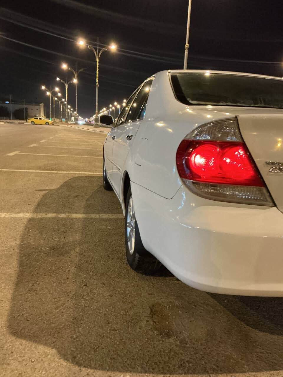 السلام عليكم
كامري موديل 2005 خليجي XLi  بيه صبغ قطعه واحده
حداديه بحاله جيده  محرك 2400 اربعه اسلندر التبريد 
شغال جيد جدا  رقم الموبايل ***********
