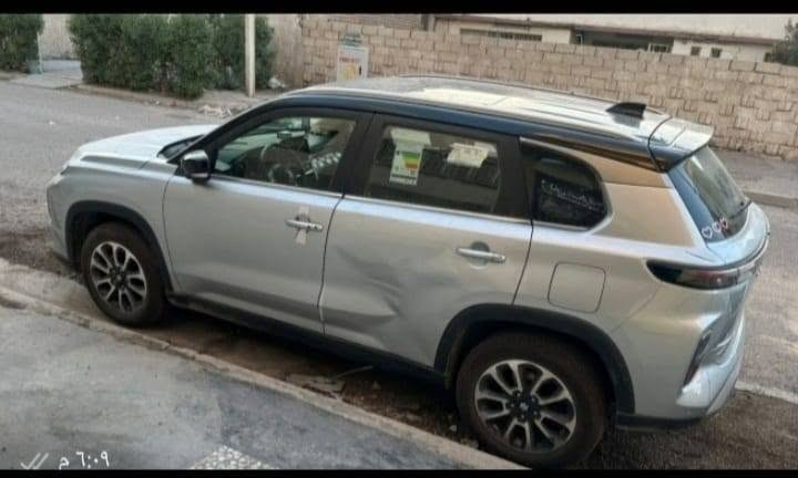 سيارة كراند فيتارا موديل 25 
محرك 1500 ماشية 11
بانوراما هايبرد توربو ست سرع ماخذه من شركة. الصادق واقساطها للمصرف الصناعي كل شهر 515 اسددموصله للمصرف 8500 واذا نقد ب25 وبيه مجال للشراي الاستفسار على الرقم ***********
