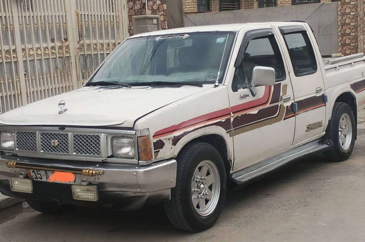 سلام عليكم بيكم نيسان موديل 1989 رقم انبار الانكليزي بأسمي تحويل ثاني يوم سيارة جاهزة على آخر حباية زوج تايرات جديد برجستون الاصلي مكينة وكير بلاديات كهربائيات كلها شغالة السعر 35$ وبيها مجال للأستفسار***********
