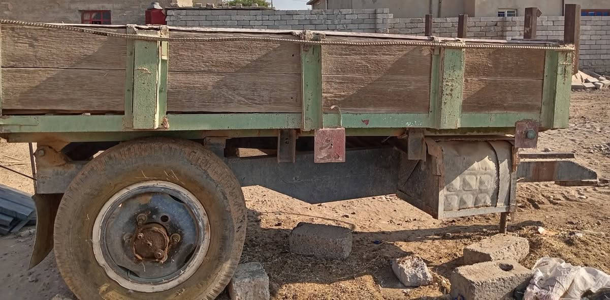 عربانه للبيع
السعر مليون و100  وبيها مجال
***********
صلاح الدين بيجي
