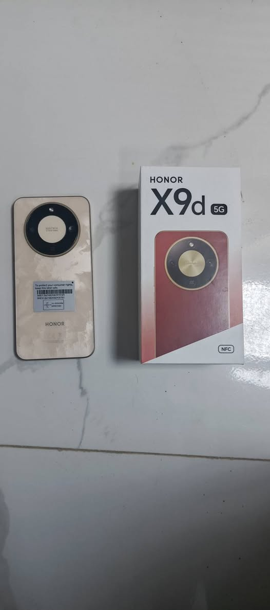 جهاز هونر صار يومين من اخذته اريد ابيعه سعره 450 الف هذا رقمي ***********

نص مكتوب في الصور:
- حول الهاتف
- MagicOS
- المعالج المركزي
- Snapdragon 6 Gen 4
- اسم الجهاز
- HONOR X9c
- ذاكرة الوصول العشوائي
- ١٢ غيغابايت
- ١٢ غيغابايت Honor RAM
- Turbo
- بطارية السيليكون والكربون
- mAh 8300
- شاشة بتقنية حماية البصر من
- Honor
- ٢٦٤٠ X ١٢٠٠
- وحدة التخزين الداخلية
- المساحة الفارغة ٢٣٣,٣٩ غيغابايت
- الإجمالي ٢٥٦ غيغابايت
- الموديل
- MTN-NX1
- رقم الإصدار
- 10.0.0.204(C185E10R103P1)
- GPU Turbo
- إصدار MagicOS
- 10.0
- ٥١ ٥:٠٤ حول الهاتف MagicOS المعالج المركزي Snapdragon 6 Gen 4 اسم الجهاز HONOR X9d ذاكرة الوصول العشوائي ١٢ غيغابايت +١٢ غيغابايت Honor RAM Turbo شاشة بتقنية حماية البصر من Honor ١٢٠٠ X ٢٦٤٠ بطارية السيليكون والكربون mAh 8300 المساحة الفارغة ٢٣٣,٣٩ غيغابايت وحدة التخزين الداخلية الإجمالي ٢٥٦ غيغابايت الموديل MTN-NX1 رقم الإصدار 10.0.0.204(C185E10R103P1) GPU Turbo إصدار MagicOS 10.0