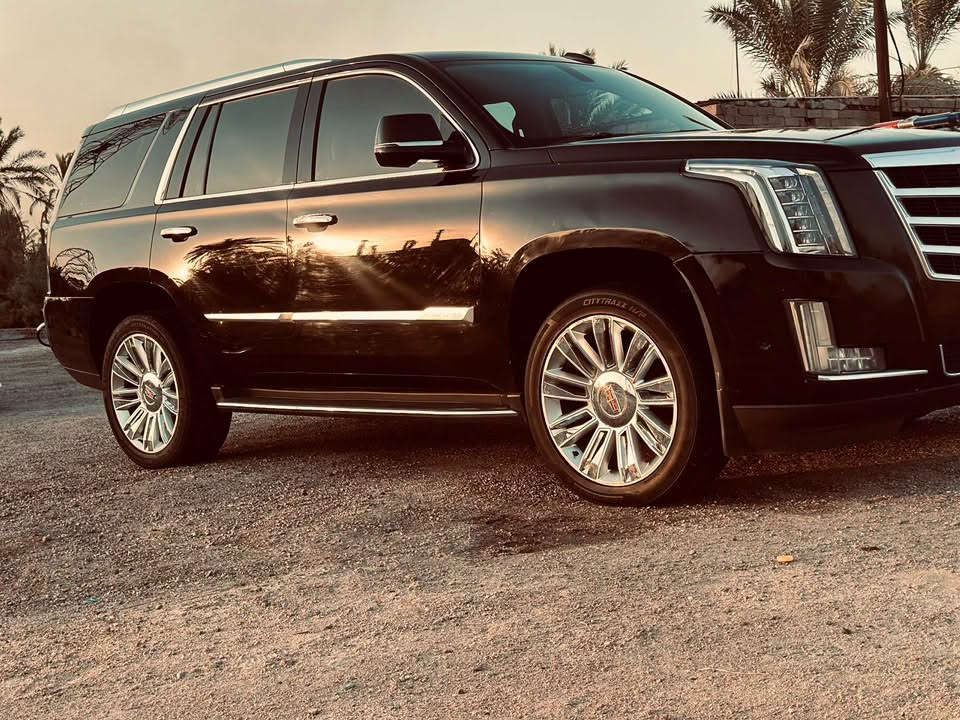 كاديلاك اسكاليت • ٢٠١٧ • ماشيه ١١٣٠٠٠