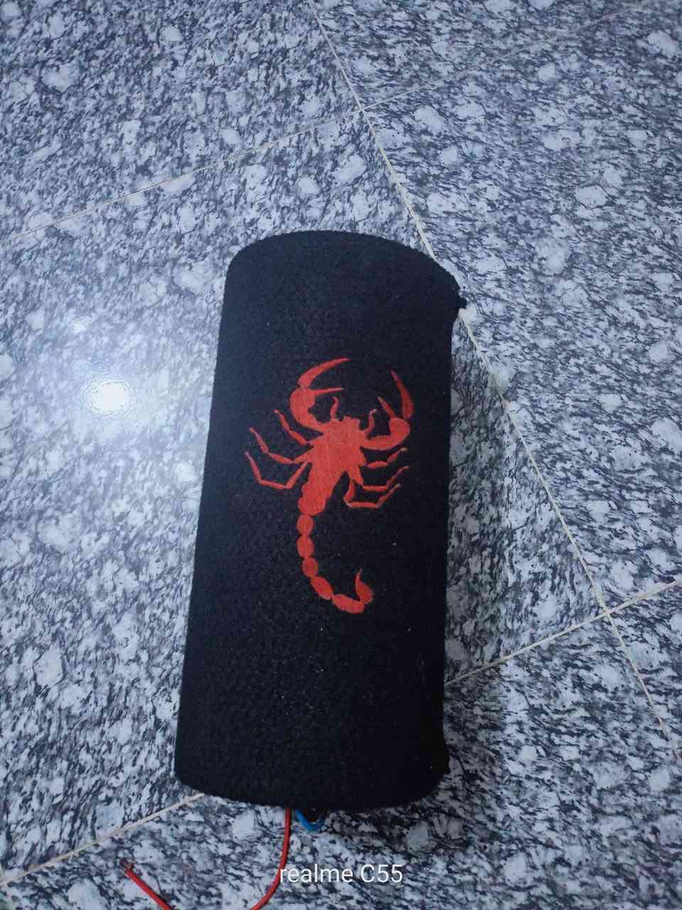 السلام عليكم غراض للبيع سماعات ون بي 3 ودمام واير كلاش اصلي ***********
