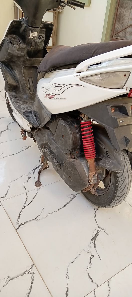 ماكس مضلع دراجه نضيفه  شلعه ومعدل  
  اشاير كلوب زنون دراجه حلوة   شوف لعين  .ملاحضه دراجه مفتوحه مره وحده وصالهة سبوع من جفتت .+ناقصهة شخاطه 
السعر 550 وبيهة مجال مكاني ابو الخصيب شارع البهادريه تواصل وتساب  ***********

