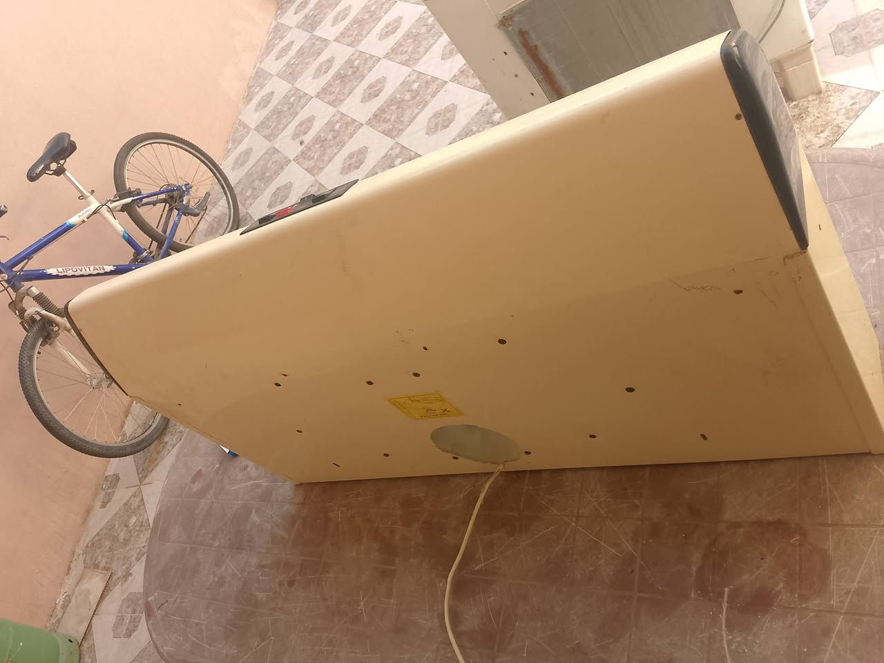 ساحبة دهون • نضافة ١٠٠٪ • للبيع