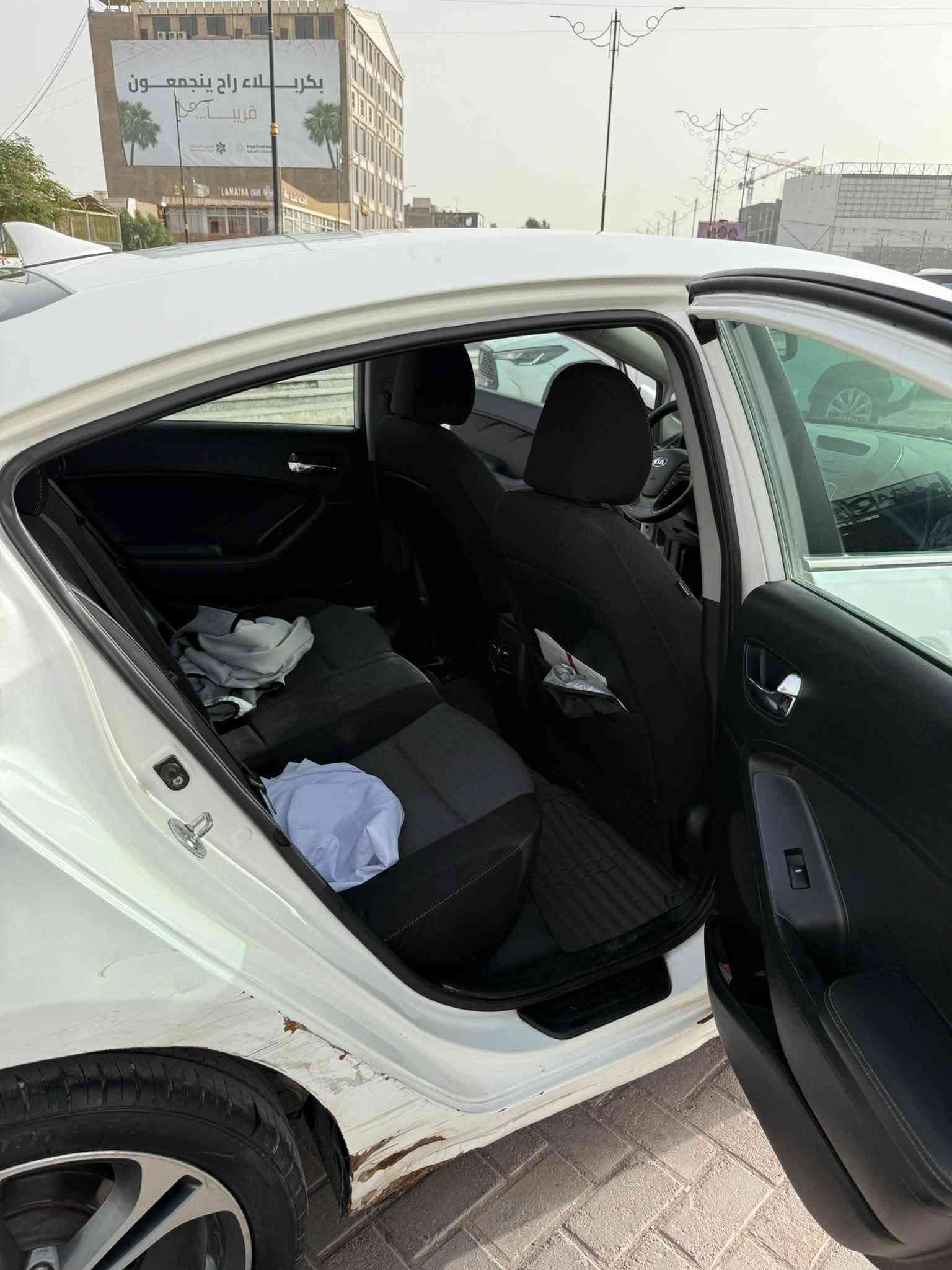 فئة EX
محرك 2000
موديل 2014
كلين تايتل بدون حادث 
مواصفات:
ويل كروم سبورت 
تحكمات ستيرن 
كروز سرعة 
كامره وشاشة 
تدفئة مقاعد 
مري شفط 
حساسات خلفية 
حدادية جديده + تايرات جديده 
محرك بحاله ممتازه
ماشيه 155 الف 
ملاحظه السياره بدون قطرة صبغ بجم كبس 
السعر 
بي مجال جداً بسيط83$

للتواصل اتصال فقط ***********

