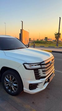 لاندكروزر • ٢٠٢٤ • ماشية ٣٢ الف