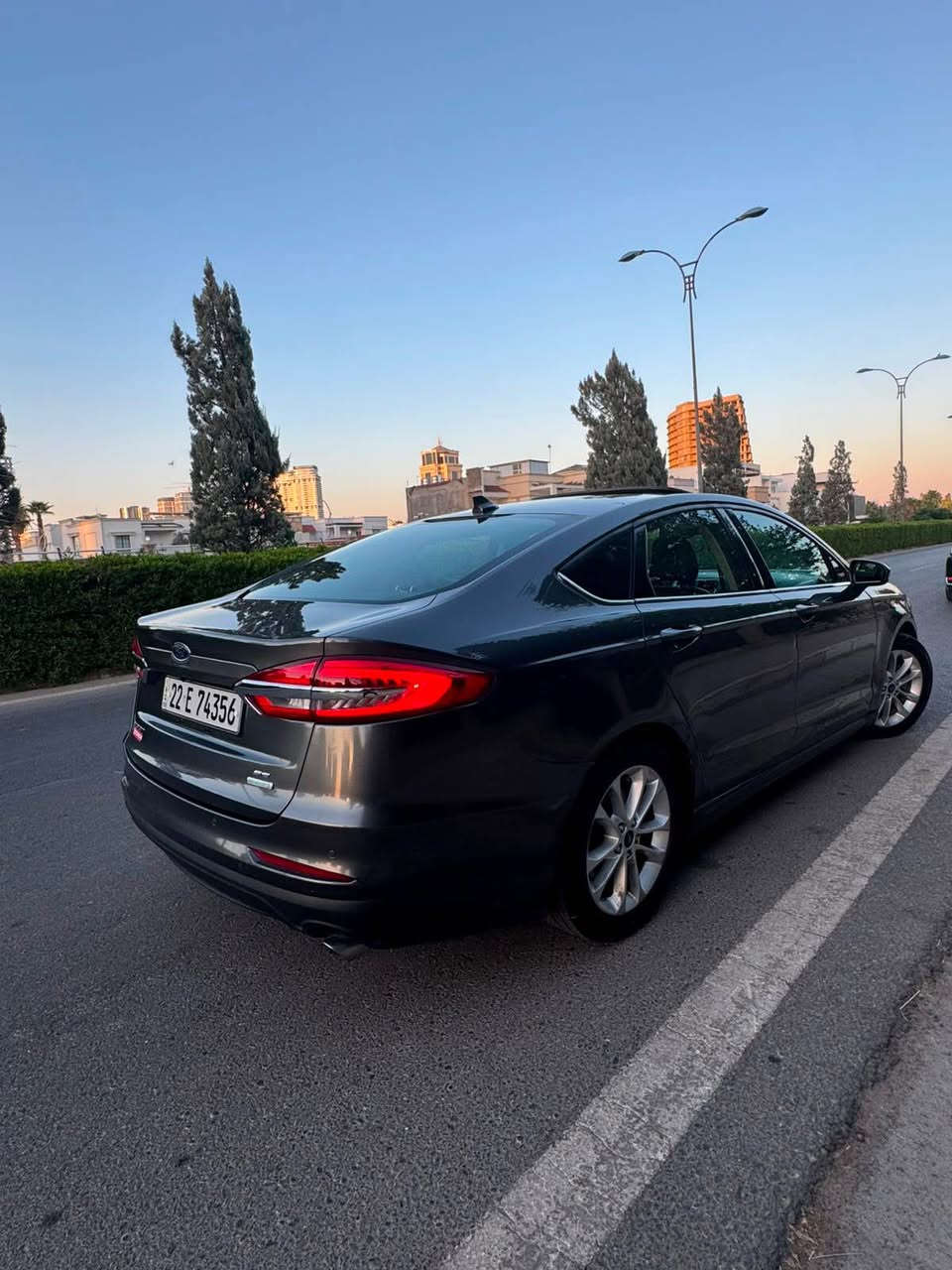 Ford fusion 2020
فۆڕد فیوژن SE مۆدێک ٢٠٢٠ 
٨٠ هەزار مایل ڕۆشتووە
مەکینە ١٥ تۆڕبۆ
بەسمە // دەرگا بەسمە  // سلایت  
سوکان ڤۆلیۆم // تعدید سرعە 
سێ شاشە و شاشە گەورە // کارپلەی و ئەندرۆید پلەی 
ڕاداری پێش و پشت خەتی جادەی 
ئۆتۆ ستۆپ // ئۆتۆ هۆڵد /ئاوێنە ڕادار 
مۆدی سپۆڕت // مۆدی قوڕس 
گێڕ ماوس // برێک ئۆتۆ 
گوشین کارەبای // گوشین جلد 

وێنەی عادیسەکەی هەیە تەنها دوو چاملغی سبوغە بێ ناو گرتن بەس ئەیرباگی شانی تەقیوە 

هەزە و سەنەوی نوێیە تا ٢٠٢٧
تەحویل و غرامە بەشەرت 
سەیارەکە لە هەولێرە 
بۆ زانیاری زیاتر پەیوەندی بکەن 
*********** أربيل, العراق
