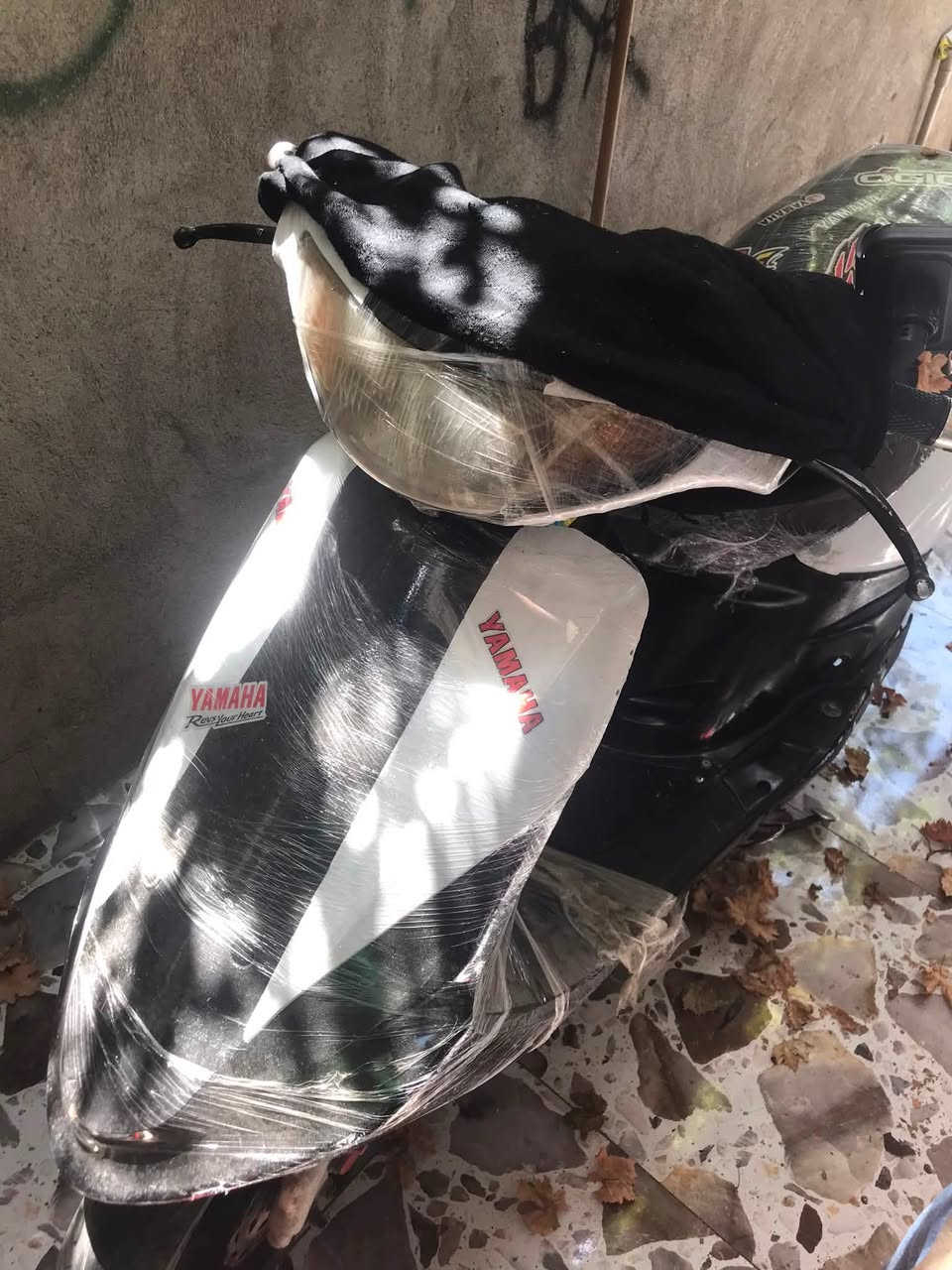 کاکە سڵاوی خواتان لێبێ ماکزی یابانی ١٢٥بۆفرۆشتن بەشەرتی قور ئەیفرۆشم نزیکەی دومانگە یشی نەکردووە ئەمماوەیە هەڵمکرد یشەکات بەس ناڕۆوات ئاوا یەیفرۆشم نرخ:١٨٠شوێن :سلێمانی ژ.م***********
