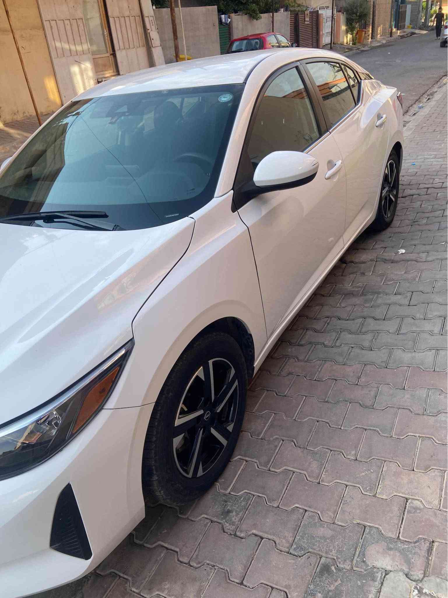 نسيان سنترا موديل 2024وارد كندي بيها قطعه وحده بس بونيد مبدل وبيها جن بارد بل سياره  شرط بدون شاصي وبدون بدن شرط فحص مكينه 2000 كير cvt شرط فحص 
مواصفات svفرل ماعدا فتحه حساسات خلفيه 
شاشه جبير كامره دواره 
نظام ايكو eco 
نظام اسبورت 
رادات اماميه وجانبية 
نظام توقف ذاتي بيها نقطه عمياء
تبريدها ثلج معروف نسيان بل تبريد 
سياره جديده مشاء اي عيب مابيها سعرها 142 وبيها مجال للشراي رجاءً المو شراي لا يكسر بل سعر للتواصل واتساب ***********
وهذا اتصال واتساب ***********
او مراسلة الصفحه متواجد عل نت كركوك, العراق
