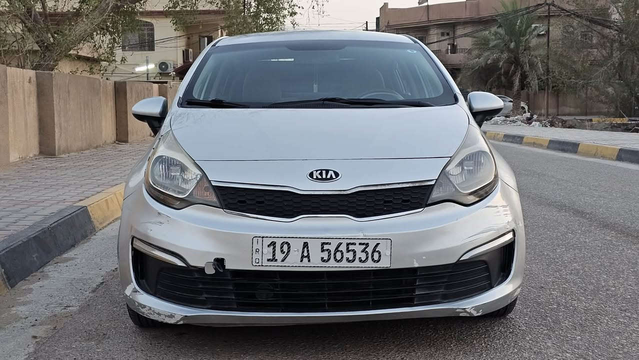 كيا ريو موديل ٢٠١٧ 

محرك 1600 GDI

ماشية ١١٣ الف ميل

بدون صبغ 

جاملغ امامي جهة السايق مبدل نفس اللون

كامرة 

شاشة اندرويد 

مانع انزلاق 

ABS
 

السنوية جديدة باسمي

هزة بعدها ما ساقطة 

حدادية ، راديتر ، مروحة ، تبريد  كله جديد مبدل والقطع من شركة الامل يعني وكالة

السعر  ٨١ ورقة وبيها مجال بسيط

***********
