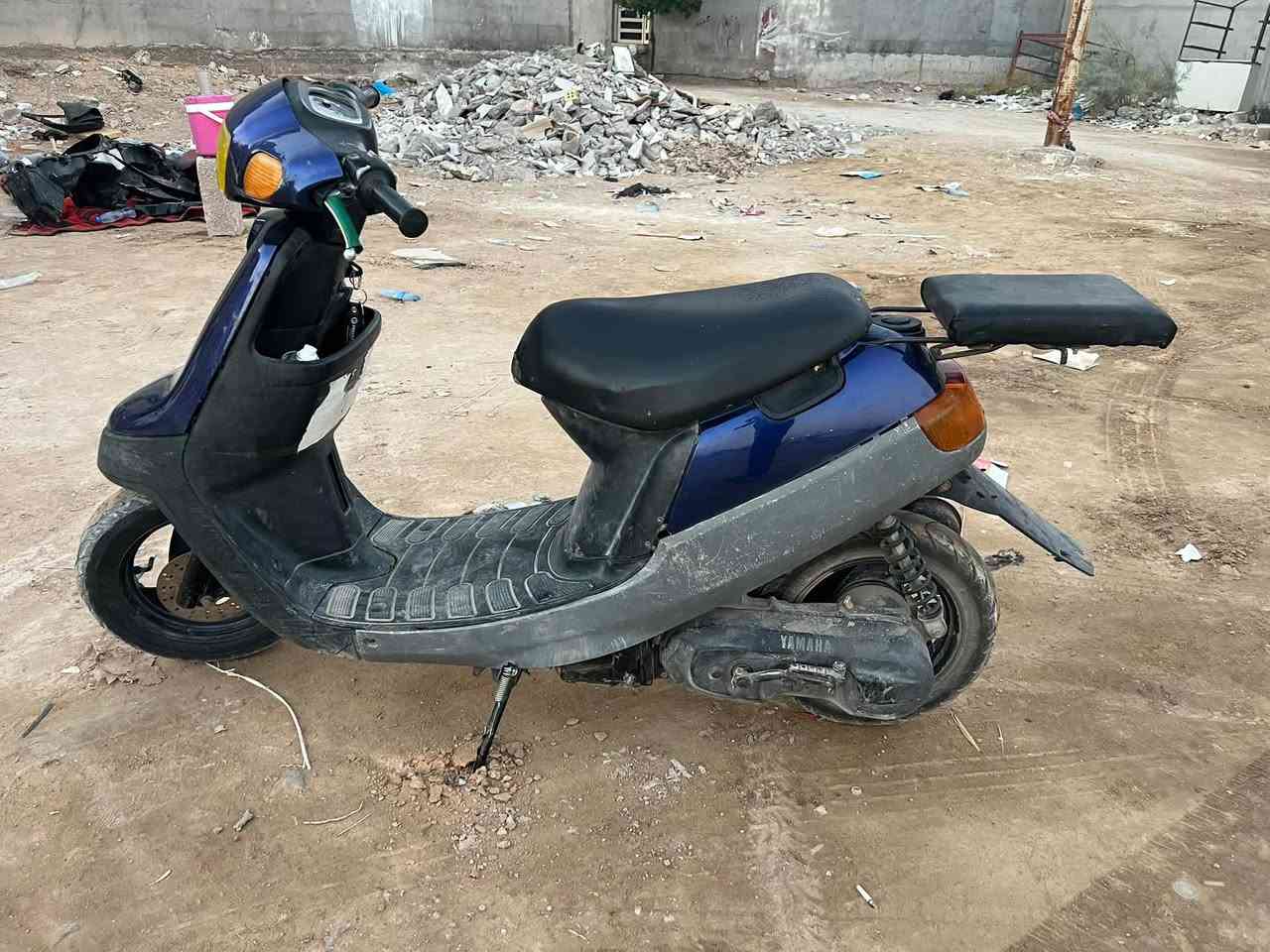 السلام عليكم دراجه بطه للبيع كامله ناقصه فقط باتري كله شغال محرك ناعم لا اكسن ولا روله سعره 200 وبيه مجال كربلاء حي العباس عامود 11  رقم ***********
