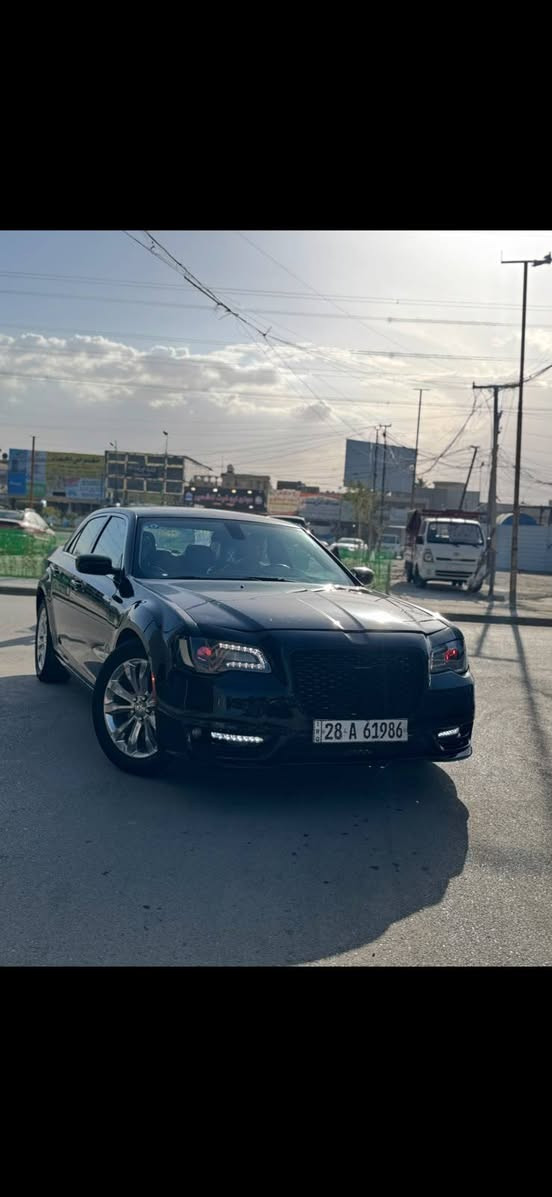 فقط جاملغ وبنيد مال امريكه. شواصي و الغود مكفولات. السونار موجود بل صوره هوه وصور الحادث
وباب السايق بدلت النرمايد بدون حادث او تبديل فقط فتح اني فتحتهن

سلام عليكم.  Chrysler300 2015. امريكي V6 3600cc

فورويل 4x4.  

الحادث 

فقط جاملغ وبنيد مال امريكه. شواصي و الغود مكفولات. السونار موجود بل صوره هوه وصور الحادث 

وباب السايق بدلت النرمايد بدون حادث او تبديل فقط فتح اني فتحتهن

محرك و كير و صدر كله مكفول وتخم تاير جديد. تبريد ثلج 

السياره فوول مواصفات فتحه سقف جلد شاشاه والباقي معروف 
رقم نجف دولي بأسمي. مكاني بغداد. تحويل ثاني يوم 

السعر 165 وبيه مجال ***********
فقط جاملغ وبنيد مال امريكه. شواصي و الغود مكفولات. السونار موجود بل صوره هوه وصور الحادث

نص مكتوب في الصور:
- 85 LTE 4:48 autoauctionhistory.com AutoAuction History VIN Q Auction history report get: 1 auction record 1 winning bid 10 photos Exact odometer reading 1 sales stories Seller details AutoAuctionHistory.com GET HISTORY AutoAuction History USD 6.00 (per report) See the Sample