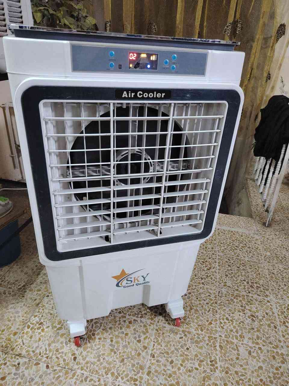 كنفيره حجم وسط شغاله شرط بدون اي عيب مستخدمه موسم واحد السعر ٩٥ الف نهايتها شاري اتصل عنوان جانب الايمن *********** ***********
