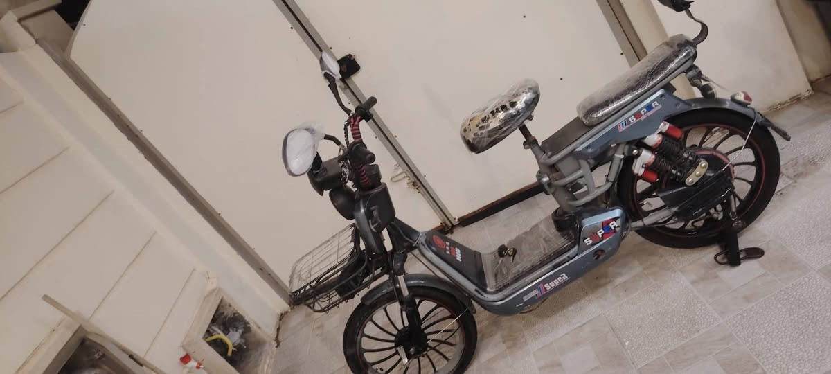 ماطور شحن للبيع حجم 20 5بطاريات بلوتوث بصمه تشغيل عن بعد اسويج العنوان موصل جانب الايسر *********** بي واتساب
