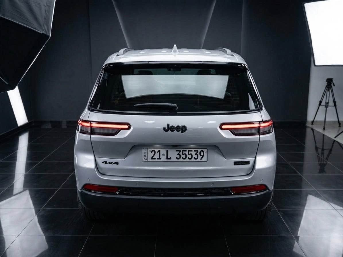 Jeep Laredo 2022 L
Black edition
سه‌یاره‌كه‌ لارجه‌ 
بلاك تۆپه‌ 
ویل ڕه‌ش 
ده‌بڵ ئاكسل 
به‌س سڵاید نیه‌ 
سه‌یاره‌كه‌ بی ئیرباگ  نه‌تقیوه‌ بی شانسی ره‌سمی ده‌عمه‌كه‌یم داناوه‌ بۆنیتی بۆیاخه‌ له‌گه‌ڵ یه‌ك بست له‌ چملغی پێشه‌وه‌ 
سه‌یاره‌كه‌ زۆر جوان بی مسره‌فه‌
سه‌نه‌وی تازه‌یه‌ 
*********** السليمانية, العراق
