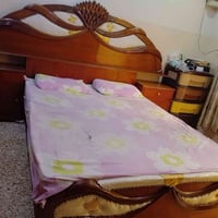 تخت نفرين • نظيف • ثقيل
