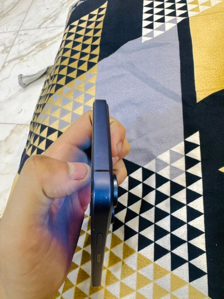 آيفون XS ماكس • ٢٥٦ • بطاريه جديده