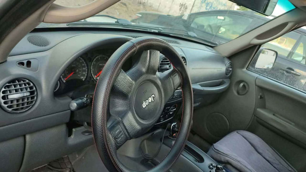 جێب 2007 کلین 💥
بێ لێدران بێ بۆیاخ 💯
130000 km ڕۆیشتن 
گێڕو مەکینە وکارەبایی بەشەرتە ✔
ڕەقەم وسەنەوی نوێ بەناو خۆمانە ➯
دەعامی بۆ دەعامی بەشەرتە ➯
دینار مەسروفی تێدانیە ➯
چوارتایەی نوێ .✔
گێڕ ئۆتۆماتیکە ➡
سەیارەی ماڵە ودەمێکە لای خۆمانە ✔
*********** واتساپ
شوێن هەولێر أربيل, العراق

