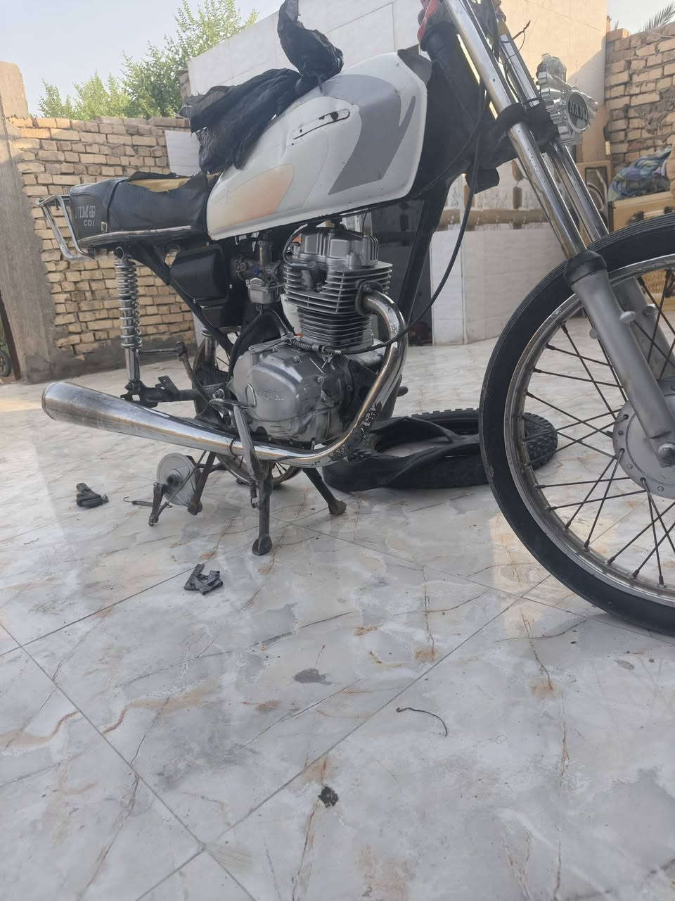 نامه كلك موديل 18 عوزه بس جوابه
شغل وطلع وطتكه الجبنه الفوك الملف 
مستعجل عله بيعه ب300 وبيه مجال
***********
