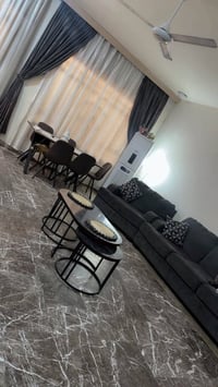 تخم ماركه Ashley الامريكيه طبي عدد المقاعد ٨  نضيف جداً مابي اي ضرر  ا...