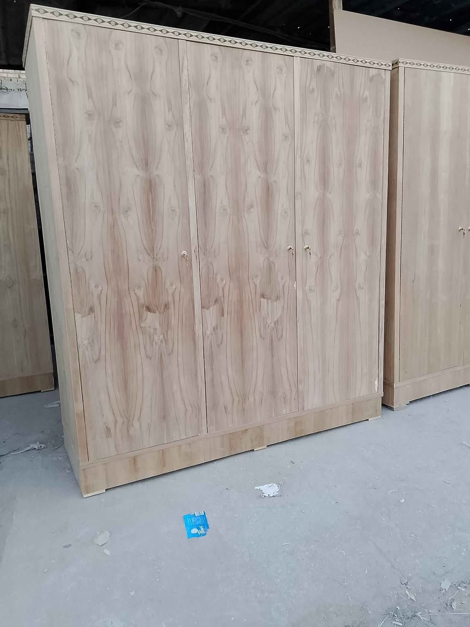 كناتير  صاج شغل  جديد  وبسعر  مناسب جداً.. السعر 225/
العنوان /حله /ناحية  ابي  غرق 
شارع المركز بتجاه الحي مجاور 
مدرية  زراعة ابي غرق 
نجارة  سيد ستار الغرابي 
***********
***********
رقم الاثير وتساب 
متواجد  على  الفيس حلة, بابل
