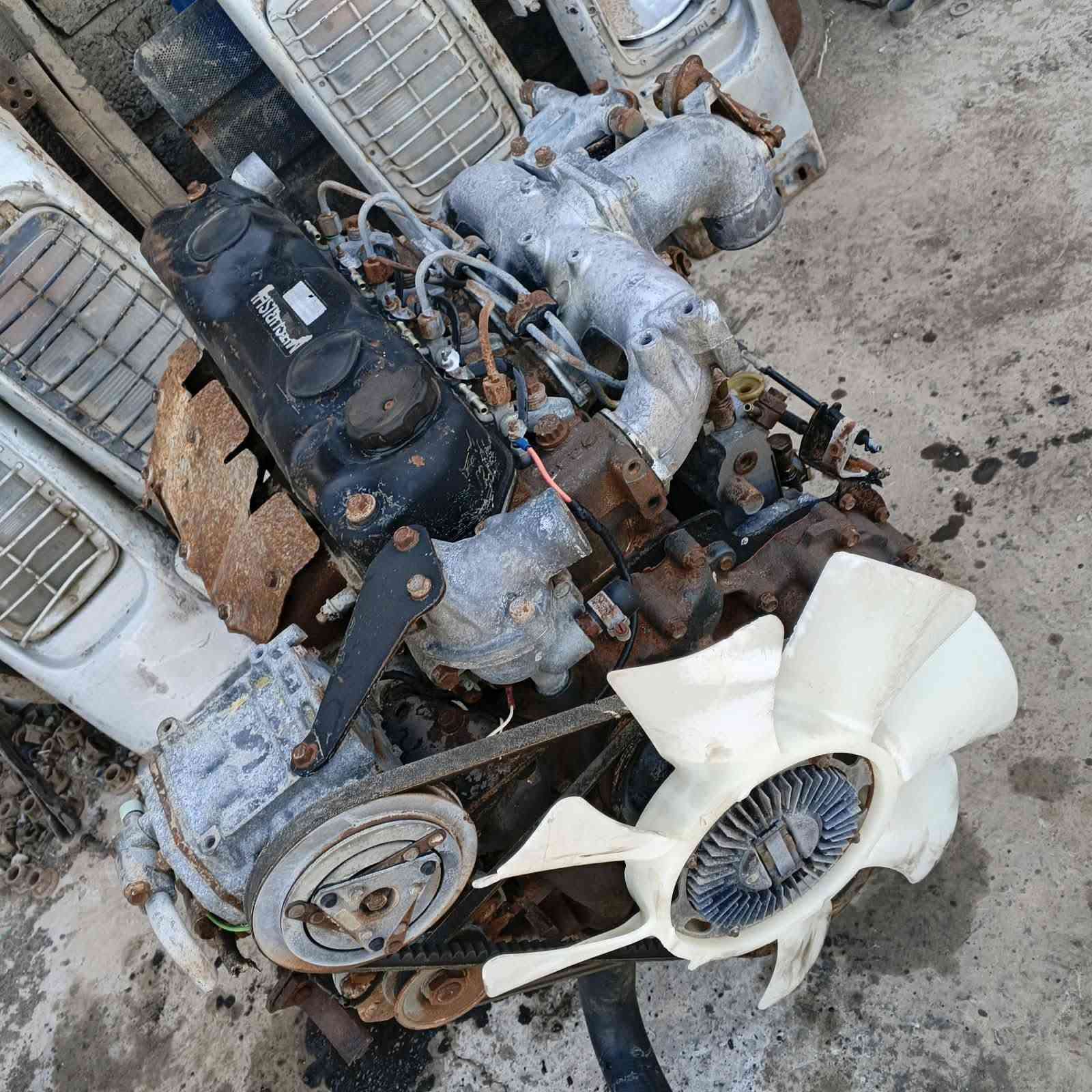 محرك ميتسوبيشي كنتر عضم حجم 104 للبيع ***********
