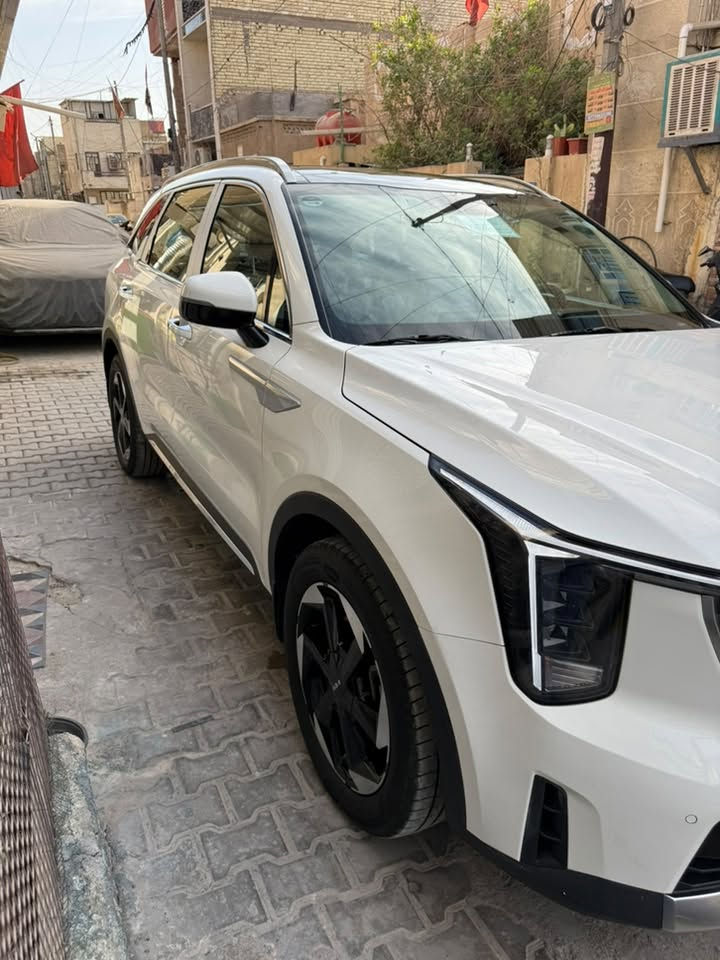 السلام عليكم 
سورنتو 24
مكينه 4 mpi
رقم اربيل باسمي
ماشيه 77 الف قابل للزياده
خليجي فول مواصفات
بانوراما
تبريد 3 قطع
7 راكب
تشغيل عن بعد 
بردات خلفيه
تبريد لمس
كير عصى
حساسات امامي خلفي
صور السونار مرفقه
السعر 243
مكاني بغداد الحريه
للتواصل ‭***********‬ يتوفر واتساب 
غير متواجد على الفيس
