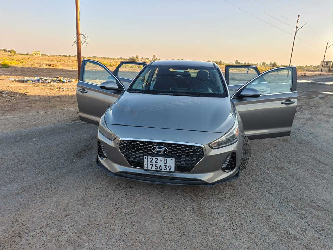 سلام عليكم الانترا GT رياضي للبيع
سياره مرتبه فول مواصفات 
تبريد ثلج 
صدر أمامي 100/100
صدر خلفي 100/100
تحكم ستيرن
ويل كب 
شاشه كامره خلفيه
سياره 1/1
ترايها يخبل سياره مال جناي 
سعرها 110 وبيها مجال 
سياره أحلى من صوره
مكان بغداد حي الجهاد 
رقم الهاتف ***********
