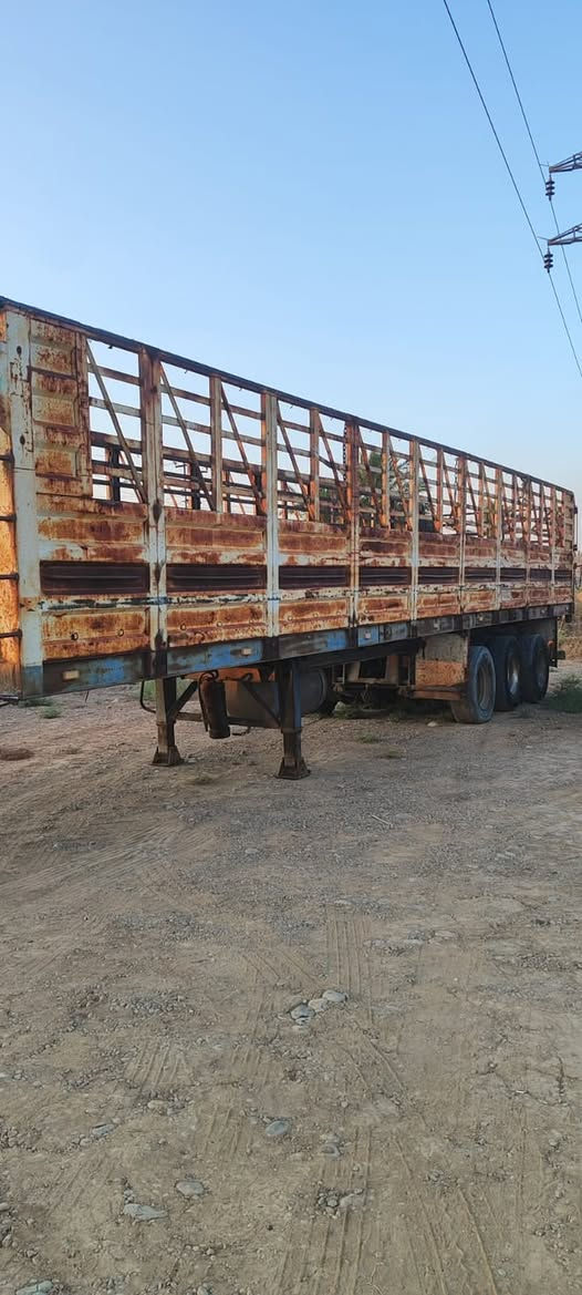 سلام عليكم عربانه سكندريه للبيع 3 دناكير  المكان ديالى عربانه جاهزه للشغل ***********
