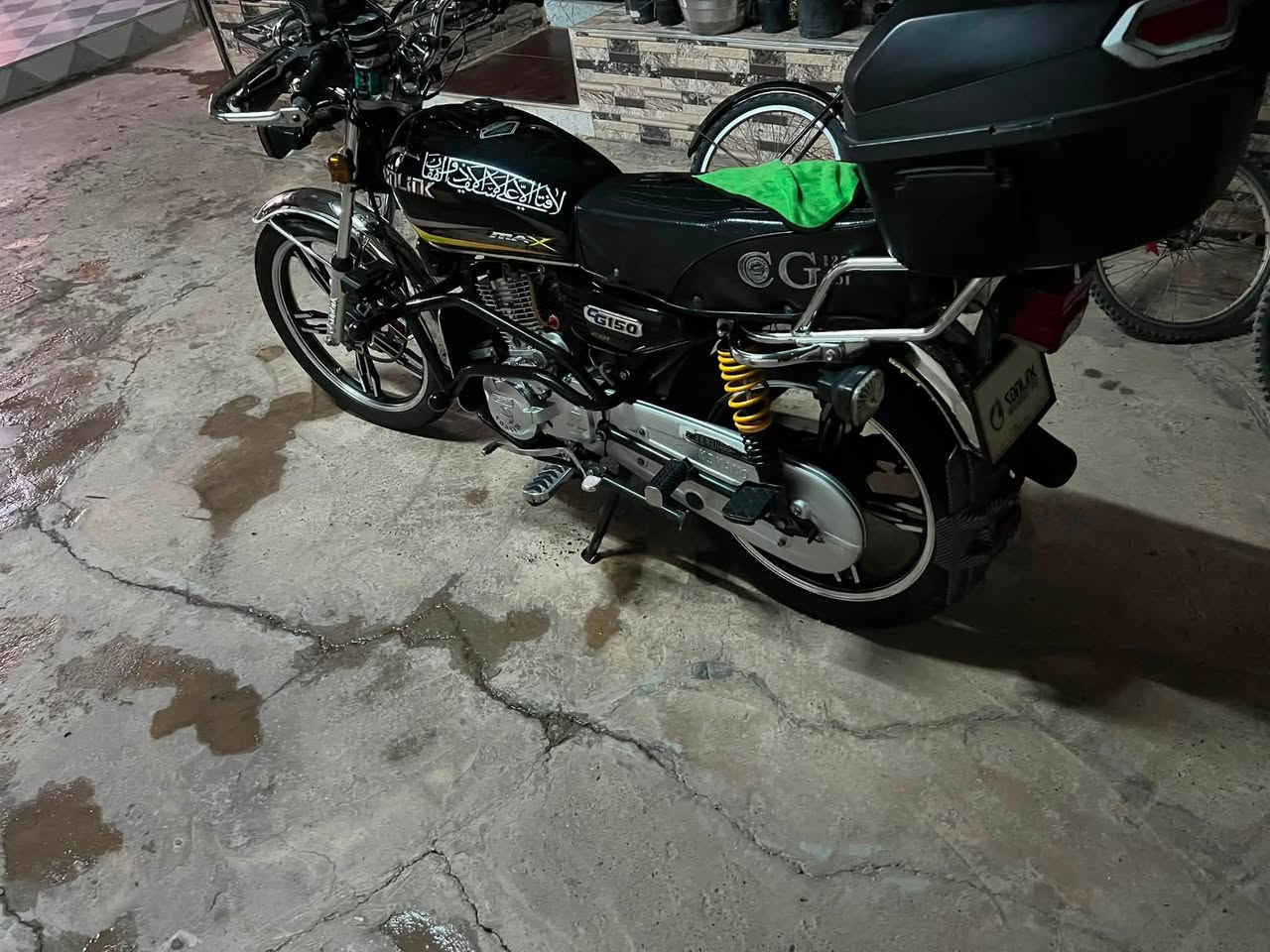 ***********
سعرو 750 وبي مجال مكينه ما مفتوحة
