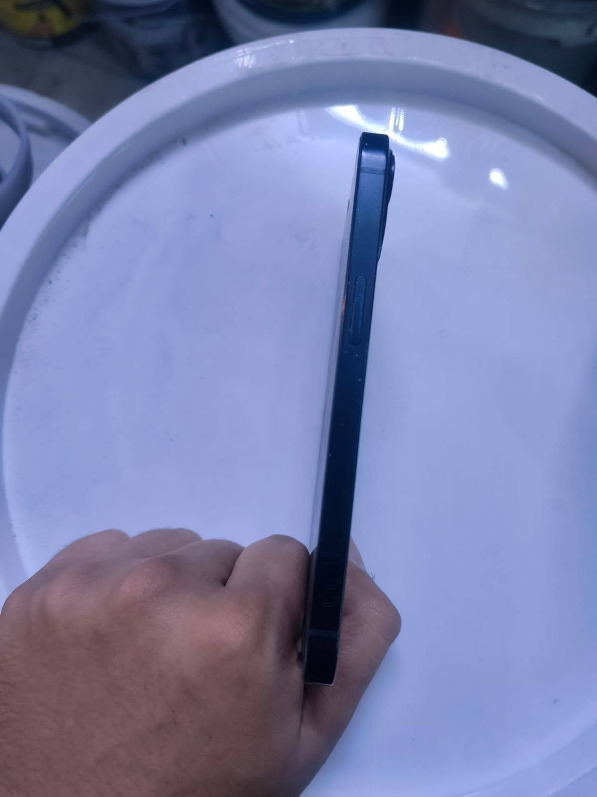 ‏سلام عليكم
ايفون ١٣ عادي شرق اوسط 
‏ذاكره ١٢٨
‏بطاريه ٨٦ بلادي ممفتوح ابد 
‏ملحقاته شاحنه فقط 
‏للبيع 425
‏***********
