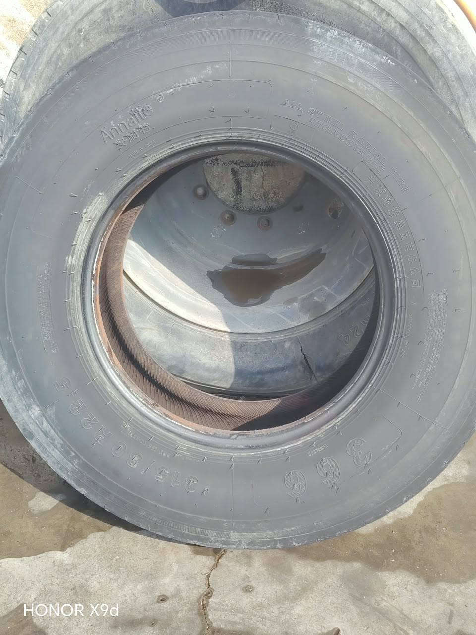 زوج تاير • صيني • ٢٢٫٥