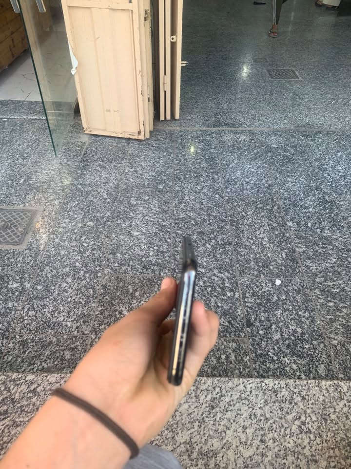 اكس ماكس • مبدل بطاريه • كاميرا معطلة