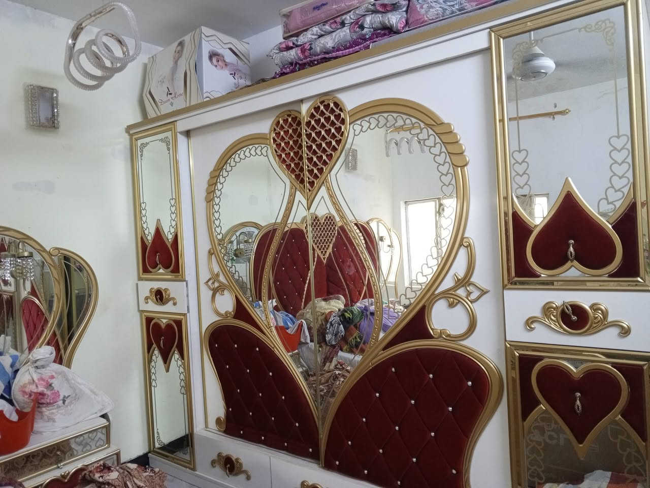 السلام عليكم غرفه تركيه 9قطع للبيع السعر 600
فقط الجك مال خزن خربان رقم ***********
