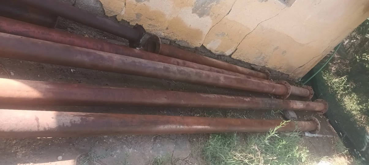 بواري حديد   نضافه ٩٠ بالميه
حجم ٥ انج 
مع شمعه حجم ٤ انج
سعر المتر   ٢٠ الف 
قطعتين طول لقطعه ٦ متر
قطعتين طول لقطعه ٤ متر
قطعه مترين 
قطعه متر
مكاني واسط الصويره
***********
