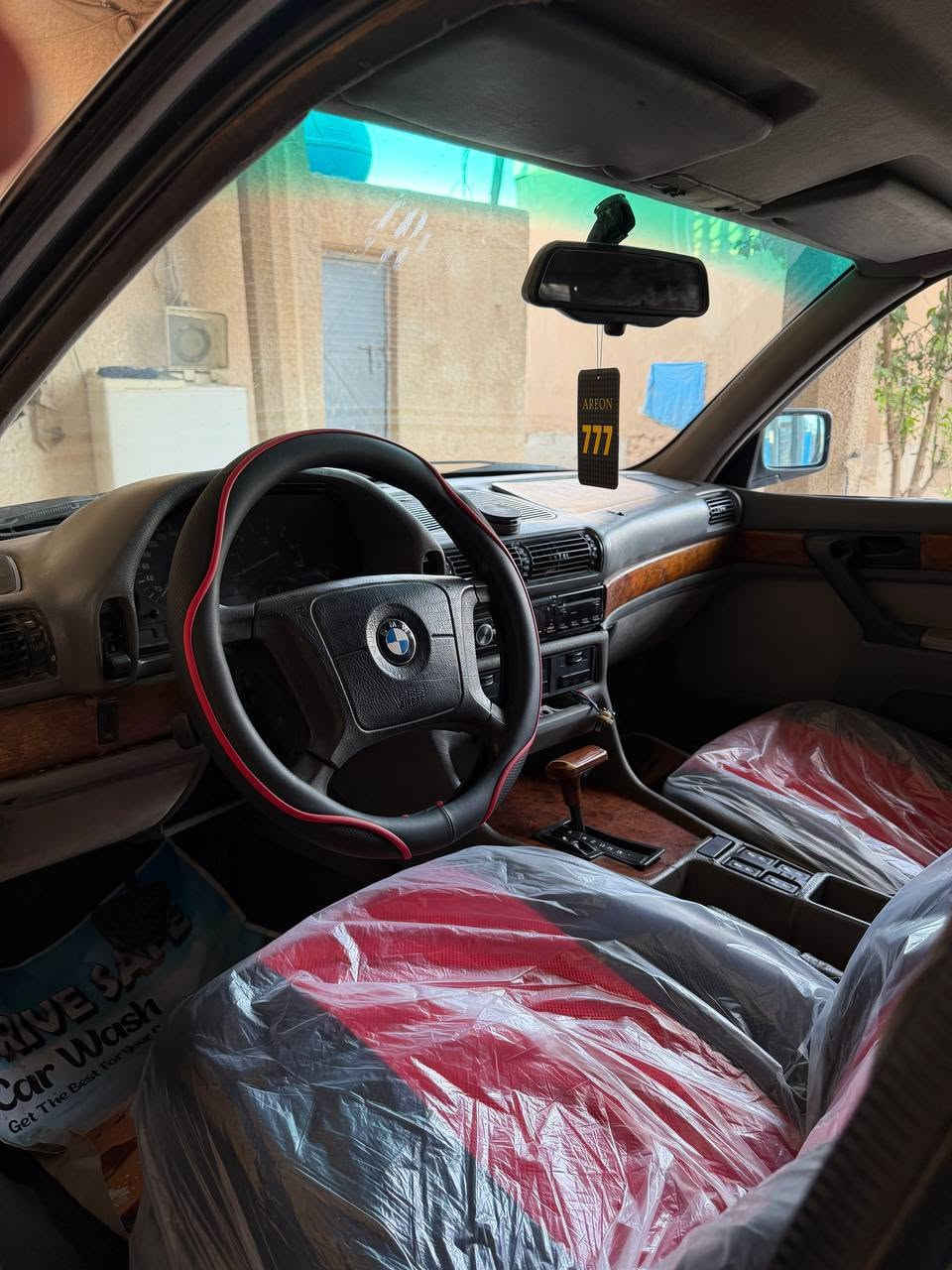 سلام عليكم ورحمه الله وبركاته سياره BMW 1993    735  اوتوماتيك  رقم نينوى دولي سنويه 29  مكينه كير صدر تخم تاير كلها جديد منضومه تبريد جديده كمبريسر جديد سياره حلوه  دبل ايرباك جوم كهرباء ارضيه جلد مغلفه جديد   تبريد ثلج باور مي مسجل غرفه نضيفه سياره حلوه وبلاديه كهربائيات شغاله كيج بانزين طوافه جديد  هورن كصه نعومه حلوه للبيع او مراوس حسب القناعه العنوان تكريت  ***********
