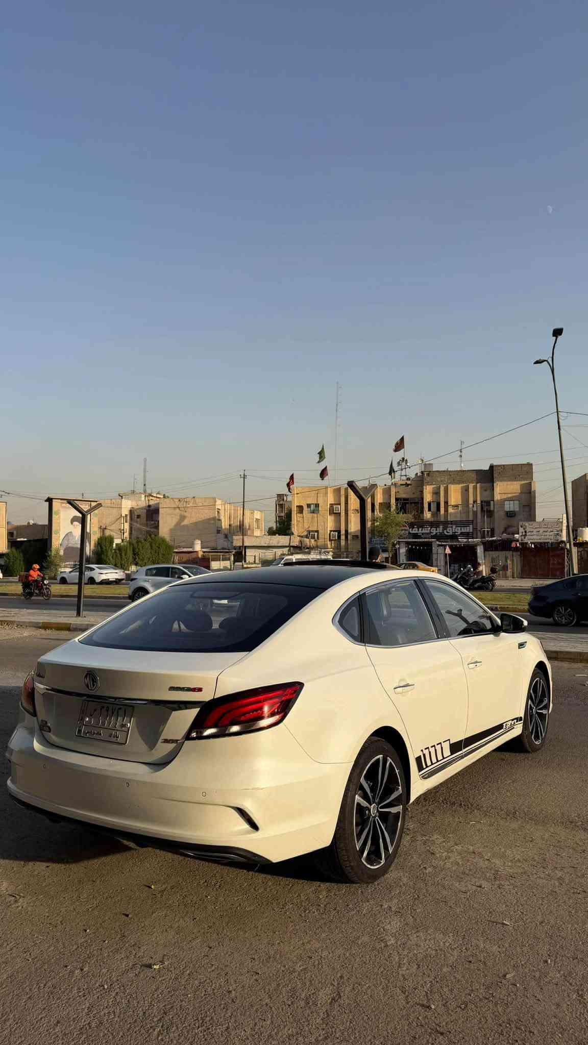 MG6 Trophy 2023

*بصمة وفتحة وحساسات 
* گير 7 سرعات DCT
* دفع أمامي 
* فول مواصفات أعلى فئة
* داخلية جلد
* شاشة وسطية + شاشة معلومات
* كاميرا وحساسات خلفية
* مثبت سرعة
* أنظمة ABS + ESP + TCS
* ماشية: 70.000 كم فقط
* بدون صبغ فقط ملاحضات بيهه بالدعاميات 
* سيارة جاهزة
* محرك مفتوح بالشركة 
* رقم بغداد بإسمي // عنواني بغداد 
* السعر منااااسب  88  ورقه وبيه مجال 
* للتواصل ***********
مكاني بغداد حي القاهرة
