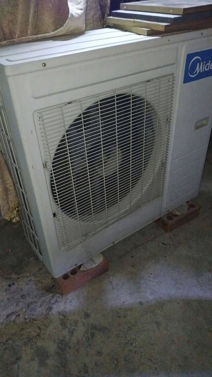 للبيع هذا السبلت طنين ونص
الشراي خاص أو تواصل علىٰ هذا الرقم، ***********
