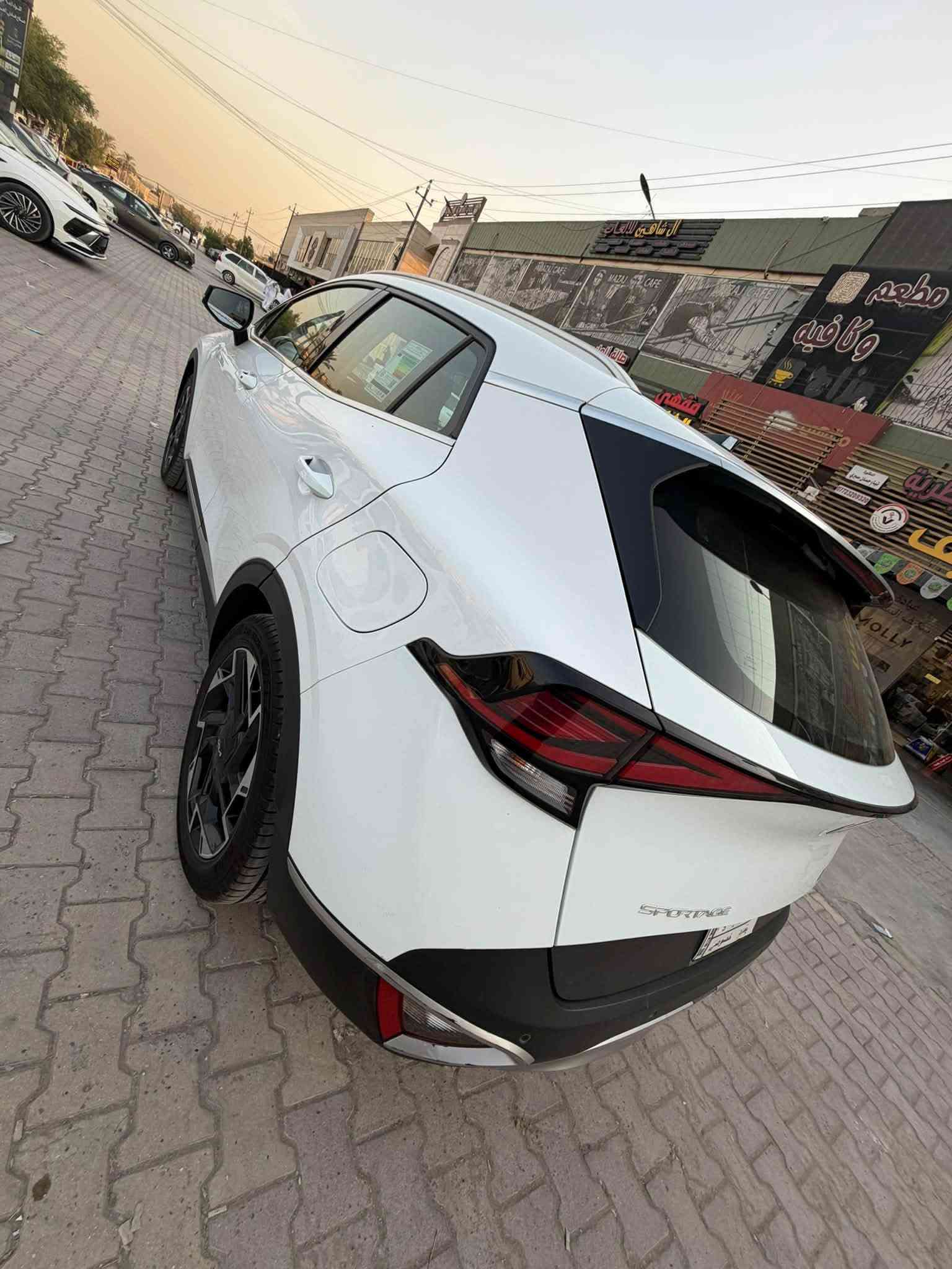 سبورتج ٢٠٢٣ كفاله عامة 
بيهة pdr بسيط بلباب لخلفي منشور سونار وياهة 
ماشيه ٧٨ ع ايد وحده من زيرو 
مواصفات نص  مو عمية كشنات كهرباء
 كشنات تدفئة 
سعر البيع ١٩٥$ 
بغداد عامريةً
***********
