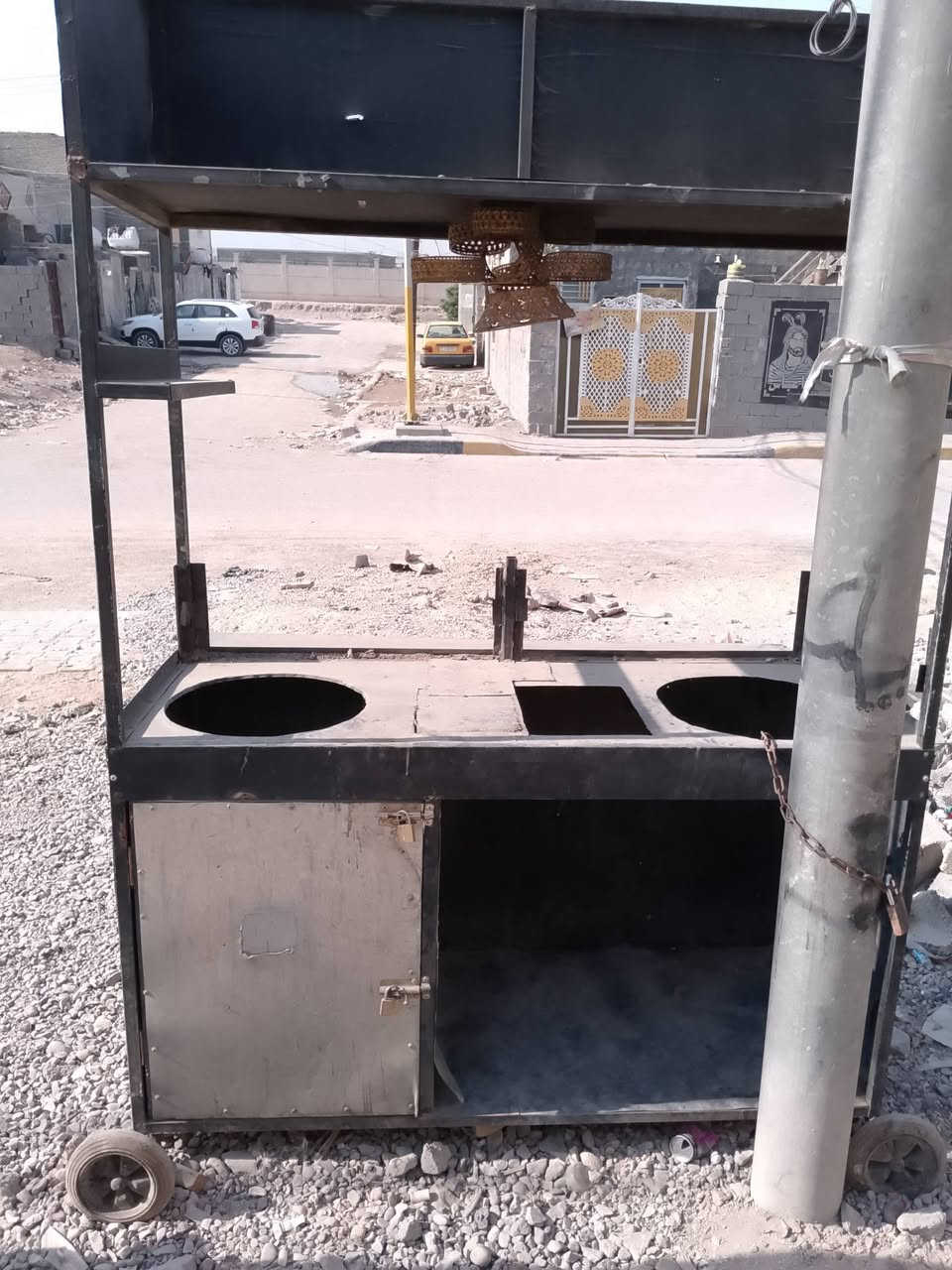 للبيع السعر ٧٥ الف بغداد مدينة الصدر الحميديه ت ***********
