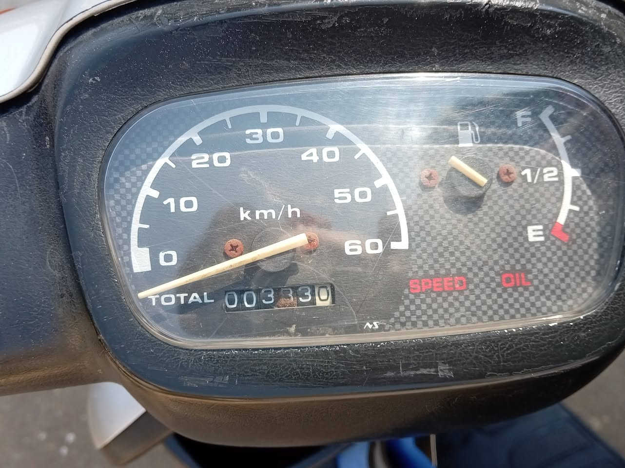 السلام عليكم ✋🏻السعر 450وبي مجال بسيط
ماطور بوتين فول حديث قفل اكسن ㊙️
مكينه شرط جيب وياك فيتر وافحص 
كهربائيات كلها شغاله 🔕
نكره سلف 🕸
رقم الهاتف 📞
***********
العنوان موصل جديده
