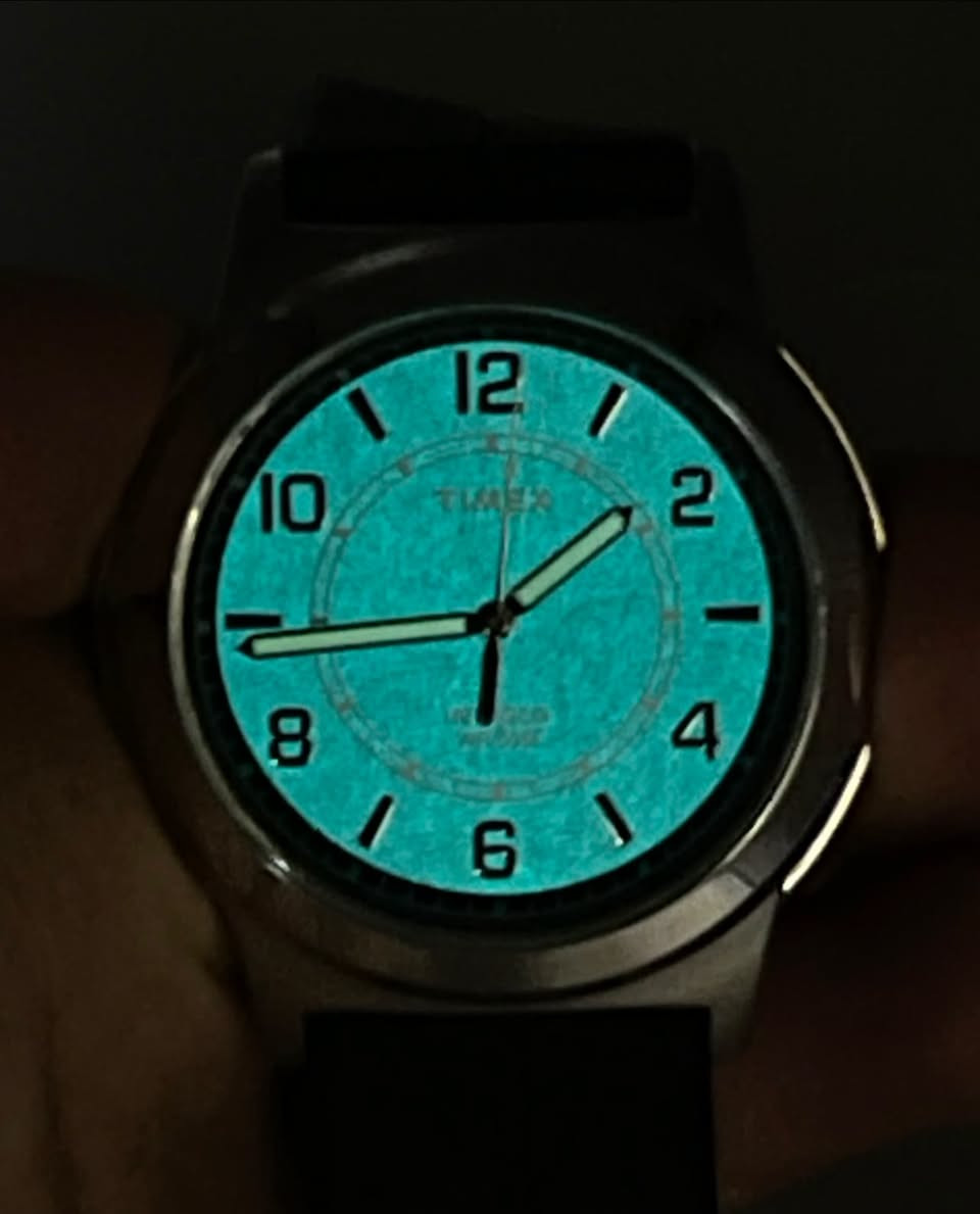 ساعه ‏Timex اورجينال نضافة 100‎%‎

 Timex Bank Street

قطر الهيكل 40 ملم

سُمك الهيكل 10 ملم

مينا انديجلو المضيء

مقاومة للماء حتى عمق 50 مترًا

ساعه كوارتز من تايمكس الهيكل مصنع من النحاس عالي الجودة مع غطاء خلفي متين من الستانلس ستيل
زجاج الساعه معدني مقاوم للصدمات والخدوش

———————————————-

يوجد توصيل 🚚 ( بغداد - محافظات العراق )

☎️رقم الهاتف : ***********

للحجز - دايركت
